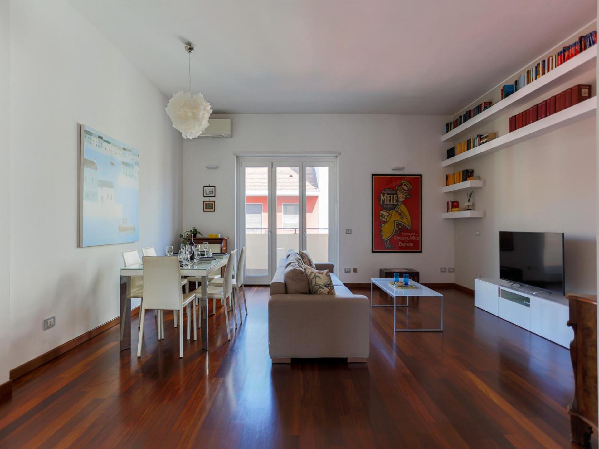 The Best Rent - Spacious And Renovated Multi-Room Apartment In The Missori Area Milano Esterno foto